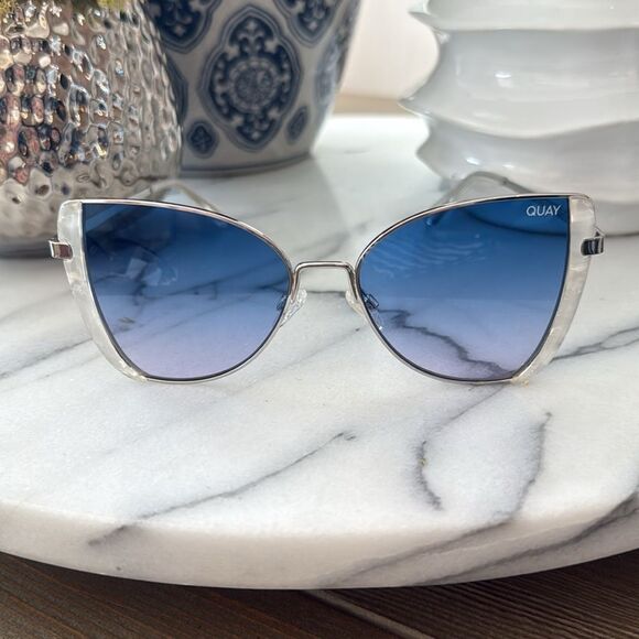 Quay Glow Up Sunnies blue ⭐️ main image 4